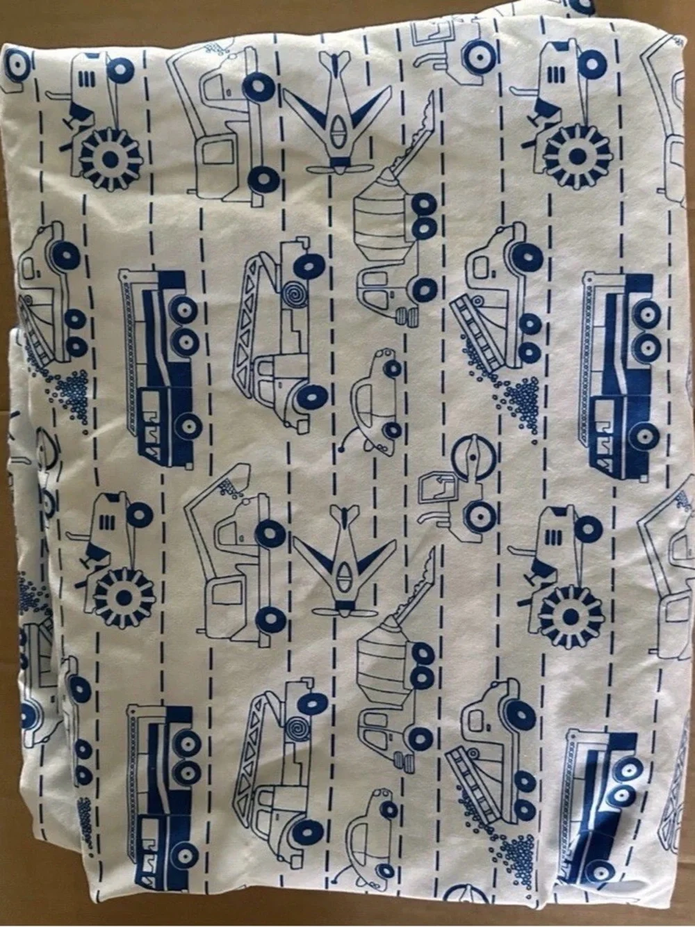 Trucks & Tractors Kids Flat Sheet 81 x 96 Pre owned